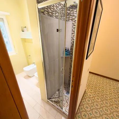 - Ostia, Rm Apartament